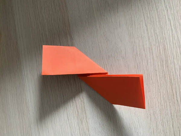 étape 3 origami naruto shuriken